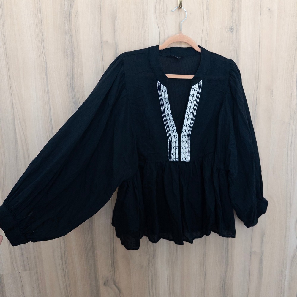 Banana Republic Womens Embroidered Blouse XL Black‎ Peplum Boho Peasant Cottage